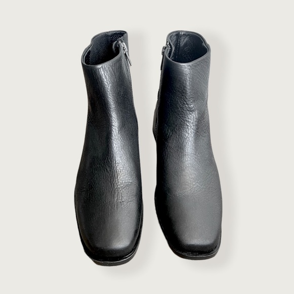 Frye River Inside Zip Classic Low Block Heel Black Square Toe Everyday AnkleBoot - Picture 11 of 16